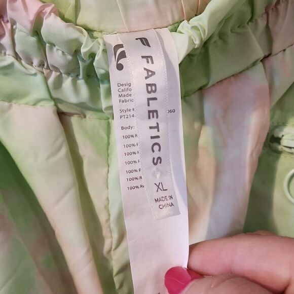 Rare Fabletics windbreaker pants XL NWOT - Picture 5 of 6